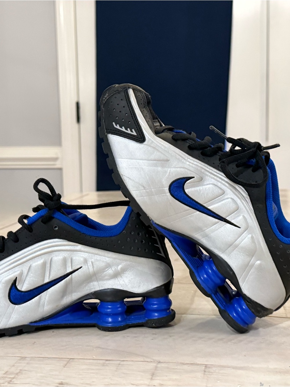 Nike Youth size 5 sneakers